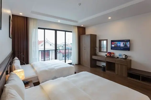 Deluxe Dört Kişilik Oda, Balkon, Şehir Manzaralı