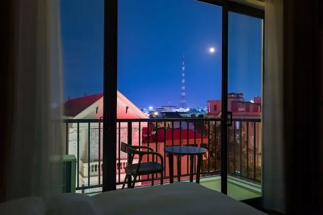 Deluxe Dört Kişilik Oda, Balkon, Şehir Manzaralı