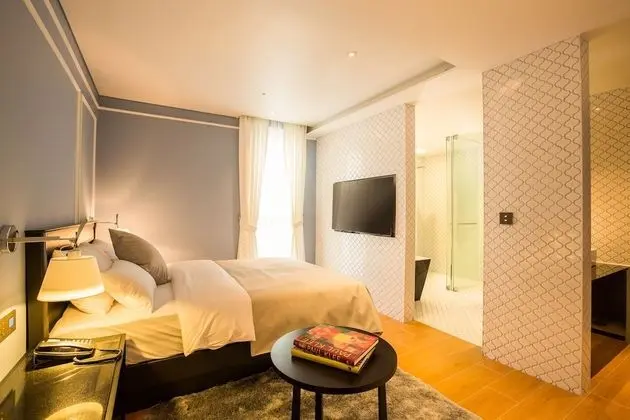 Deluxe Tek Büyük Yataklı Oda