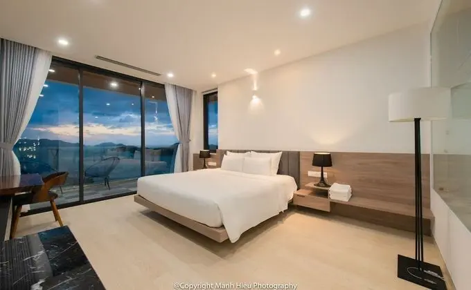 Luxury Villa, 6 Yatak Odası, Okyanus Manzaralı, Okyanusa Sıfır