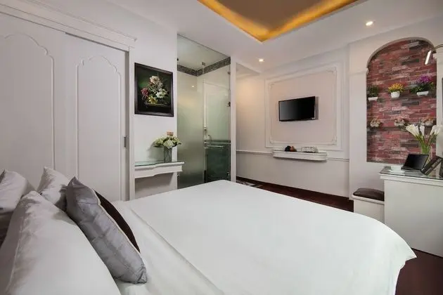 Deluxe Tek Büyük Yataklı Oda, 1 Büyük (Queen) Boy Yatak, Sigara İçilmez, Şehir Manzaralı