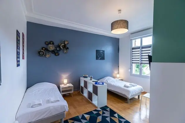 Superior Tek Büyük Yataklı Oda, Banyolu/Duşlu, Şehir Manzaralı