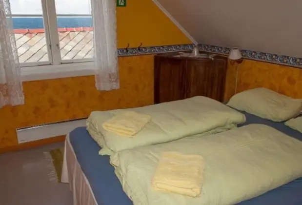 Traditional Tek Büyük veya İki Ayrı Yataklı Oda, Ortak Banyo