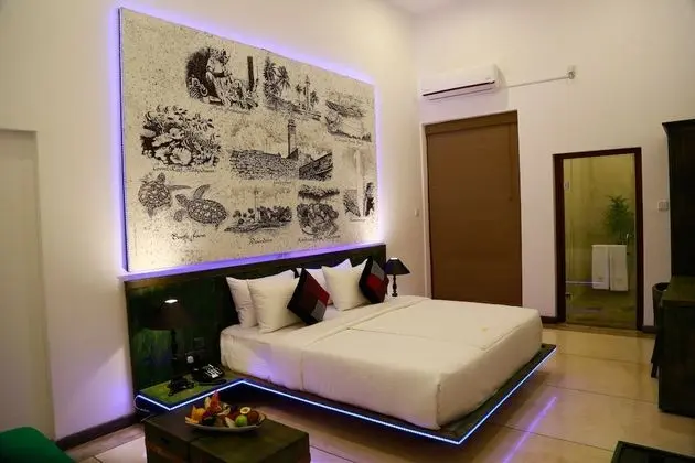 Luxury Oda