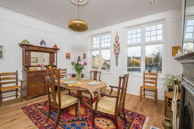 Apartment (2 Bedrooms)