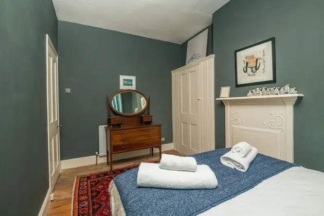 Apartment (2 Bedrooms)
