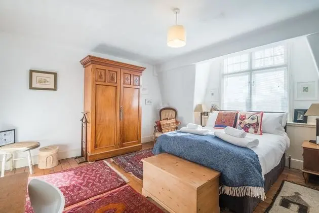 Apartment (2 Bedrooms)