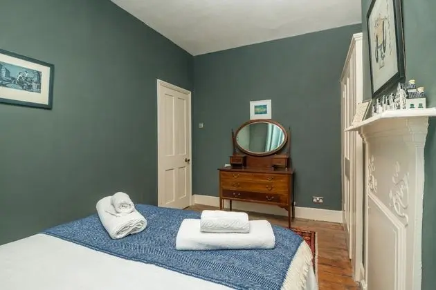 Apartment (2 Bedrooms)