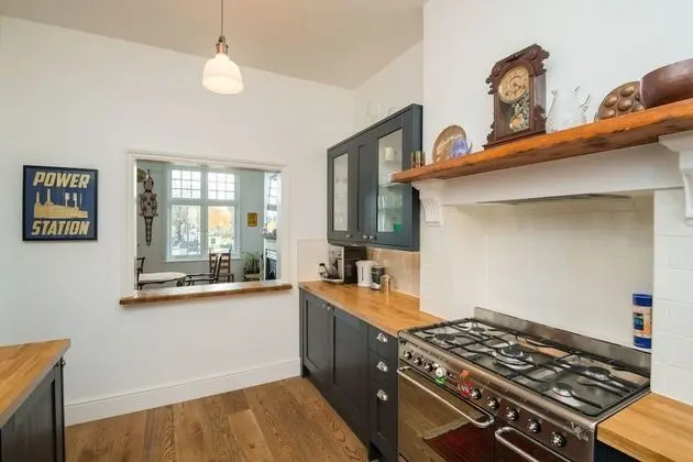Apartment (2 Bedrooms)