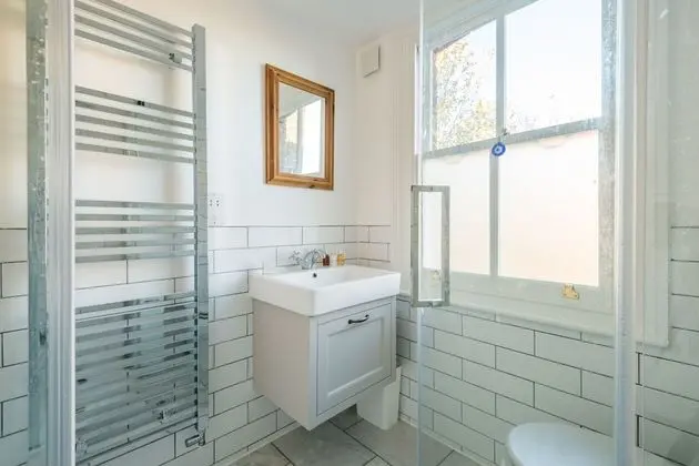Apartment (2 Bedrooms)