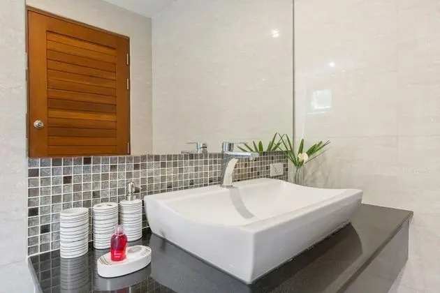 1-Bedroom Apartment