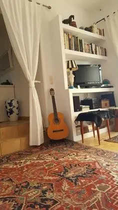 Ev, 1 Büyük (Queen) Boy Yatak ve Çekyat