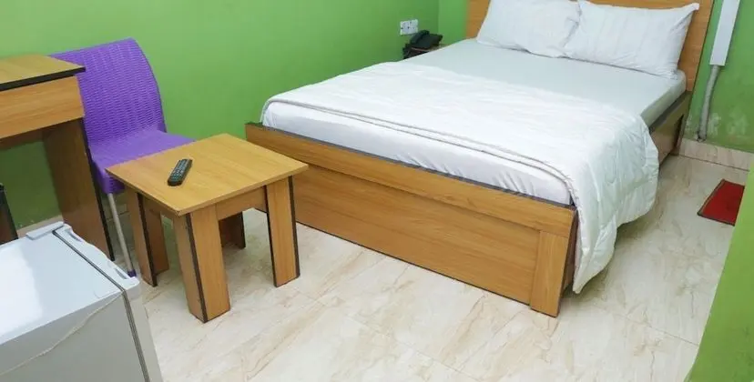 Standard Oda, 1 Çift Kişilik Yatak, Sigara İçilmez
