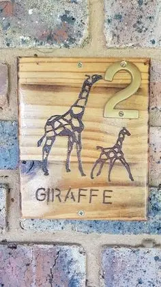 Tek Büyük Yataklı Oda (Giraffe)