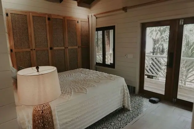 Deluxe Tek Büyük Yataklı Oda, 1 Büyük (Queen) Boy Yatak, Sigara İçilmez, Deniz Manzaralı