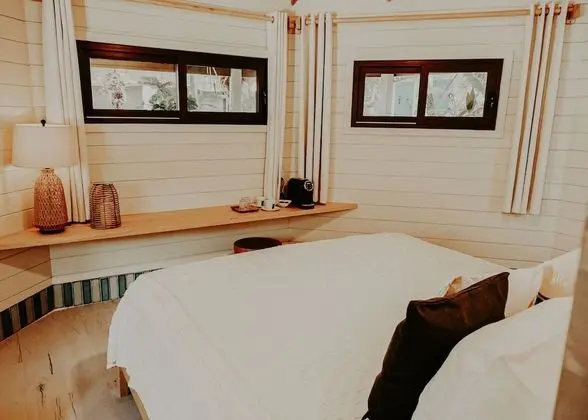 Deluxe Tek Büyük Yataklı Oda, 1 En Büyük (King) Boy Yatak, Sigara İçilmez, Bahçe Manzaralı