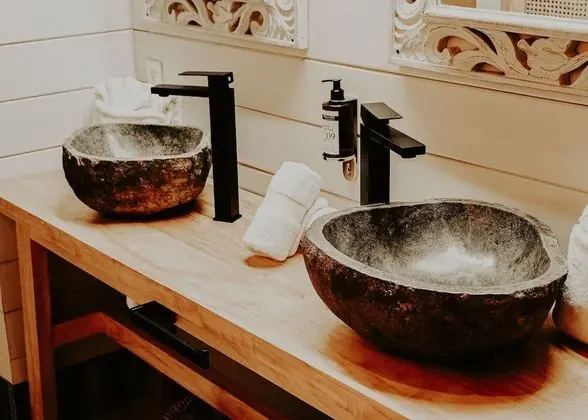 Deluxe Tek Büyük Yataklı Oda, 1 En Büyük (King) Boy Yatak, Sigara İçilmez, Bahçe Manzaralı