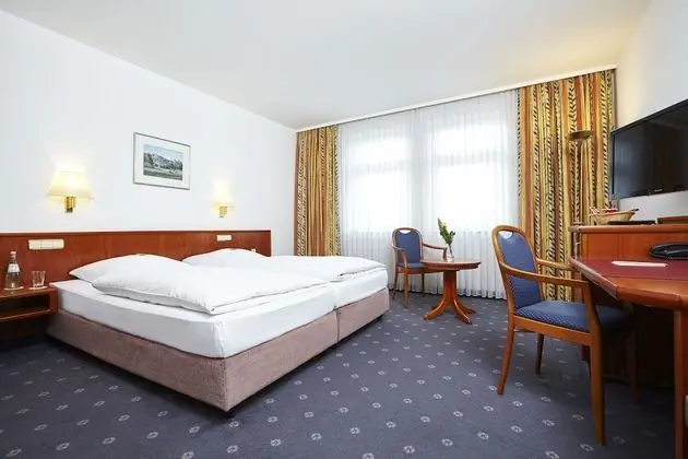 Comfort Tek Büyük Yataklı Oda