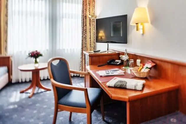 Comfort Tek Büyük Yataklı Oda