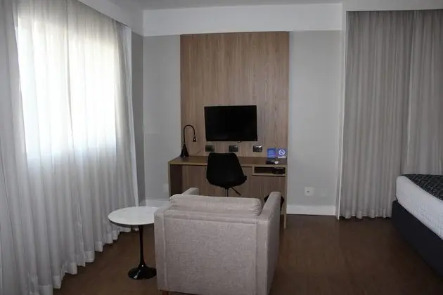 Luxury Tek Büyük Yataklı Oda