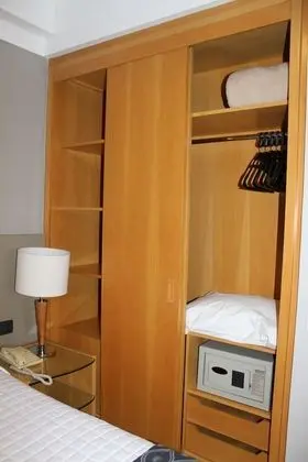 Luxury Tek Büyük Yataklı Oda