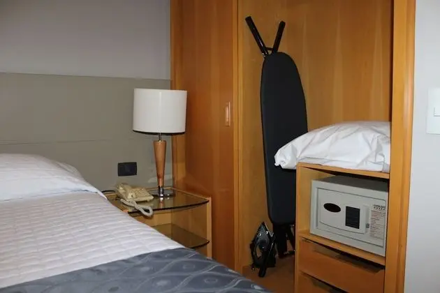 Luxury Tek Büyük Yataklı Oda