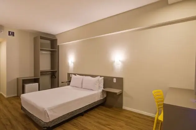 Standard Oda, 1 Büyük (Queen) Boy Yatak, Engellilere Uygun