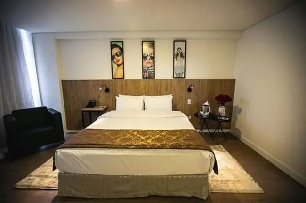 Deluxe Oda, 1 En Büyük (King) Boy Yatak