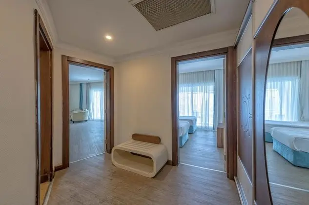 Suite Room