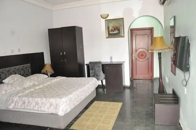 Executive Tek Büyük Yataklı Oda