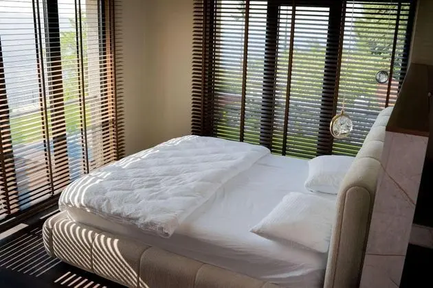 Villa 4+1 Oda-Özel Havuzlu, Doğa Manzaralı, Şömineli