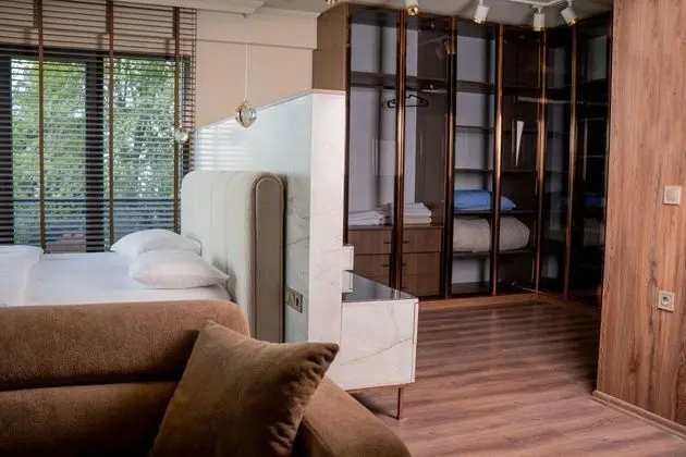 Villa 4+1 Oda-Özel Havuzlu, Doğa Manzaralı, Şömineli