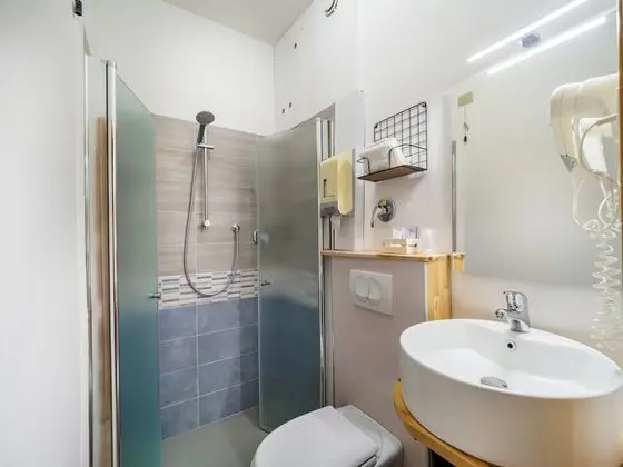 Standard Tek Büyük Yataklı Oda