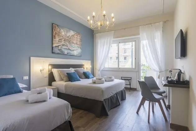 Deluxe Üç Kişilik Oda