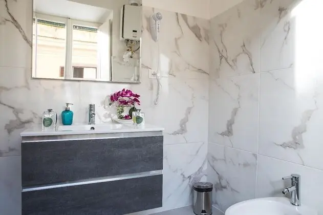 Stüdyo Süit, Jakuzi (Intimate)