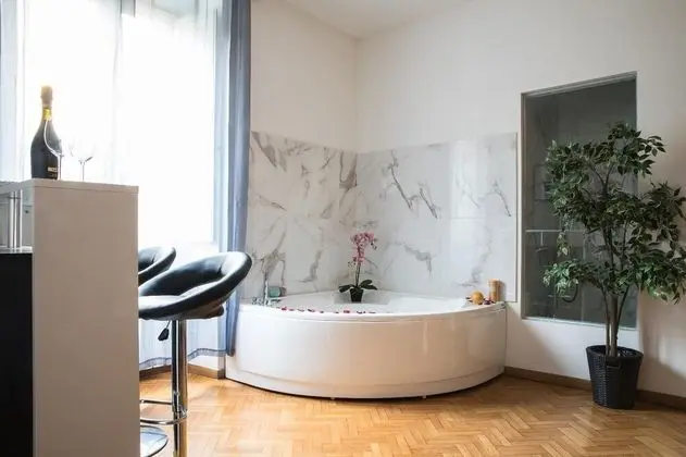 Süit, Jakuzi (Fashionable)