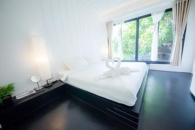 White Suite