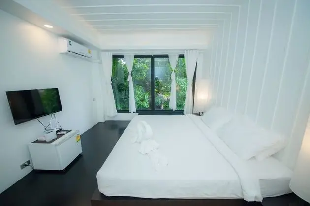 White Suite