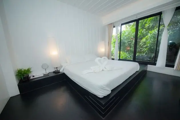White Suite