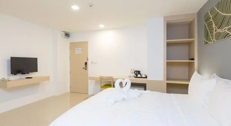 Connecting Room