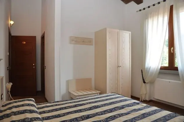 Tek Büyük veya İki Ayrı Yataklı Oda, Dağ Manzaralı