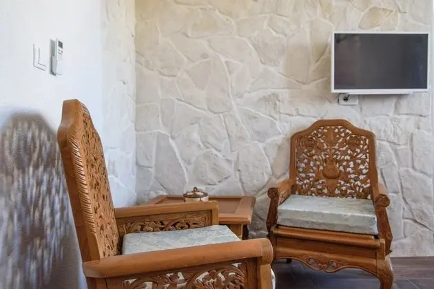 Family Süit, Havuz Kenarı