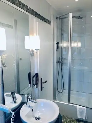 Business Tek Kişilik Oda, Üzüm Asması Manzaralı