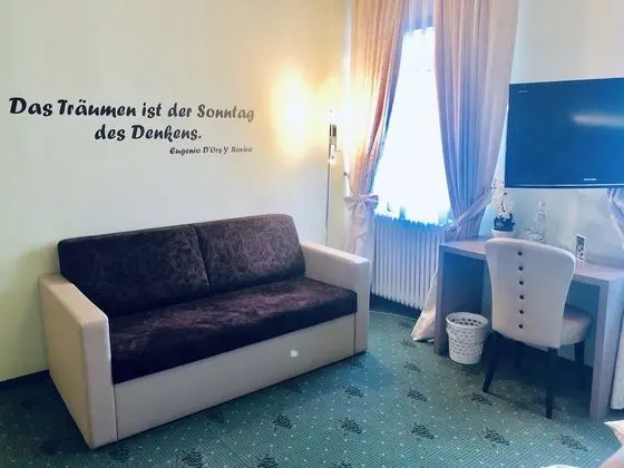 Comfort Tek Büyük Yataklı Oda, Üzüm Asması Manzaralı