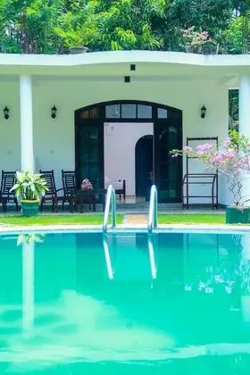 Deluxe Tek Büyük Yataklı Oda, Engellilere Uygun, Havuz Kullanımı