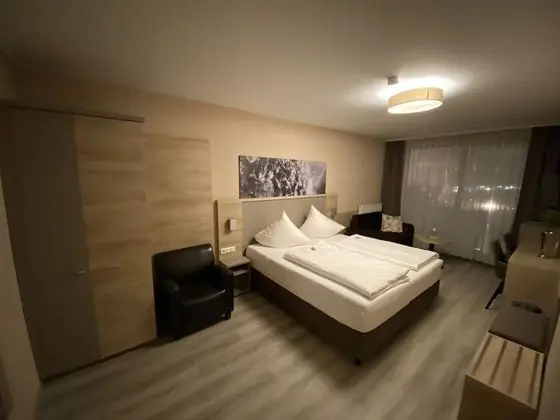 Comfort Tek Büyük Yataklı Oda, Nehir Manzaralı