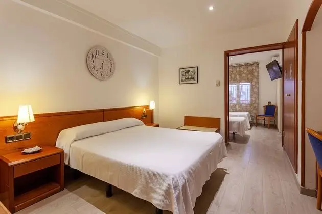 Standard Dört Kişilik Oda