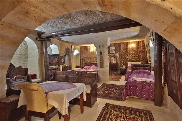 Cave Aile Odası