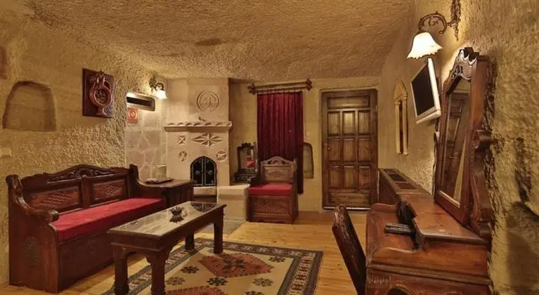 Delux Cave Oda