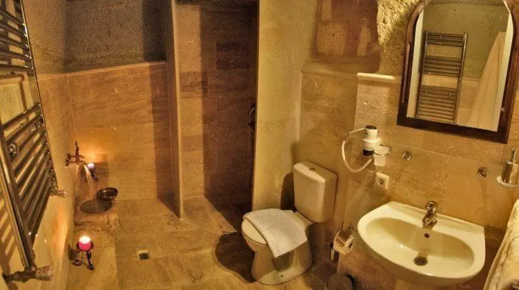 Delux Cave Oda